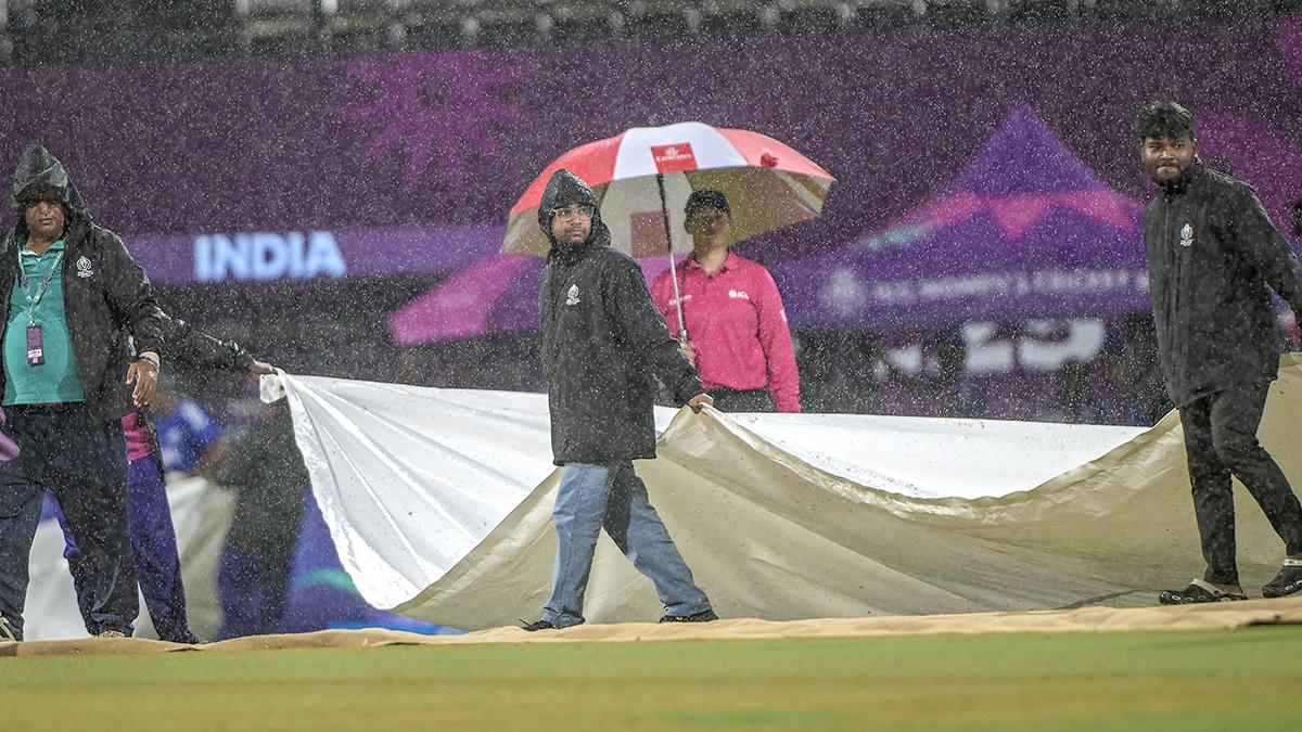 Women’s World Cup | Wet weather dampens spirits, dashes hopes in 50-over showpiece Women’s World Cup | Wet weather dampens spirits, dashes hopes in 50-over showpiece