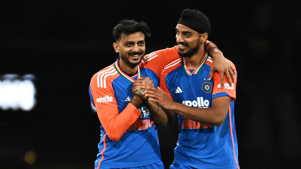 Bowlers give India 2-1 series lead against Australia in Gold Coast