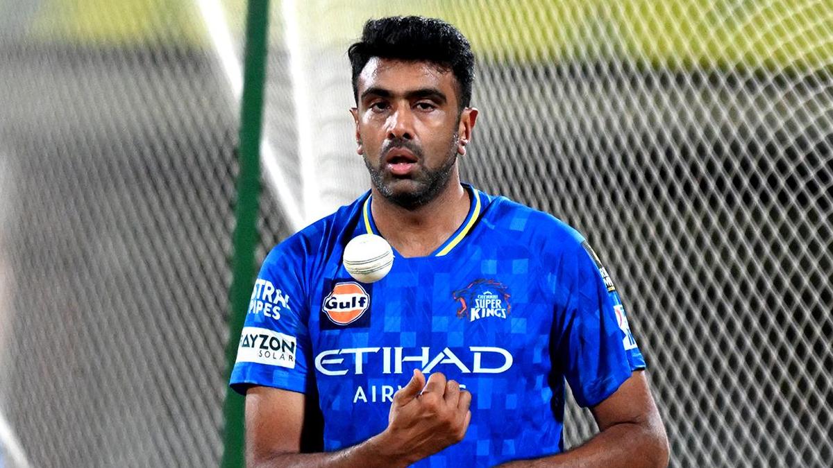 Ravichandran Ashwin ruled out of BBL15 due to knee injury Ravichandran Ashwin ruled out of BBL15 due to knee injury