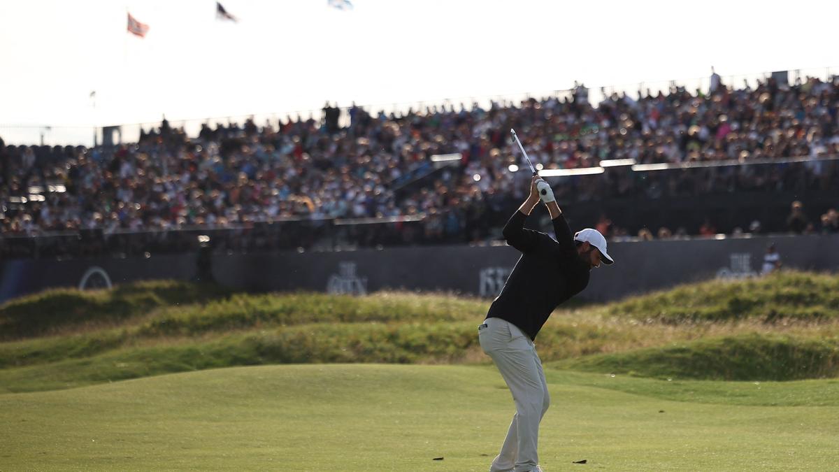 Scottie Scheffler inches closer to victory at The Open on Saturday Scottie Scheffler inches closer to victory at The Open on Saturday