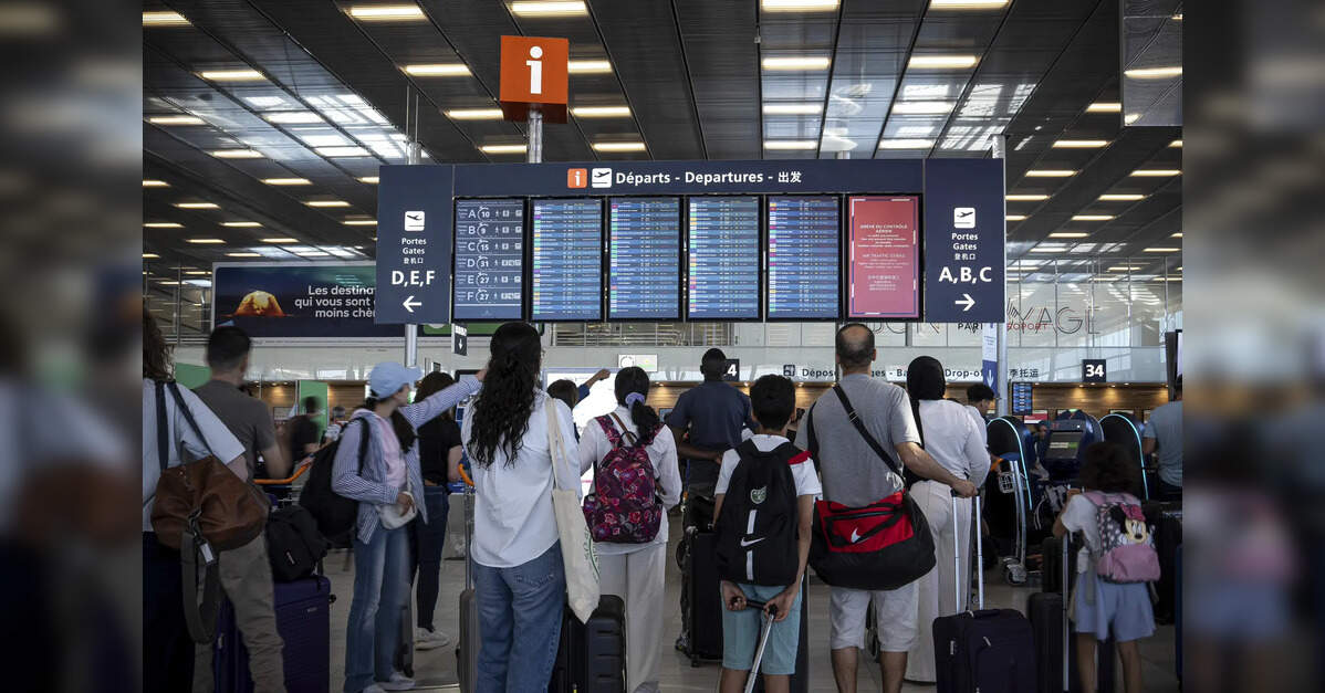 Travel Chaos Escalates as French Air Traffic Controllers Extend Strike, ET TravelWorld