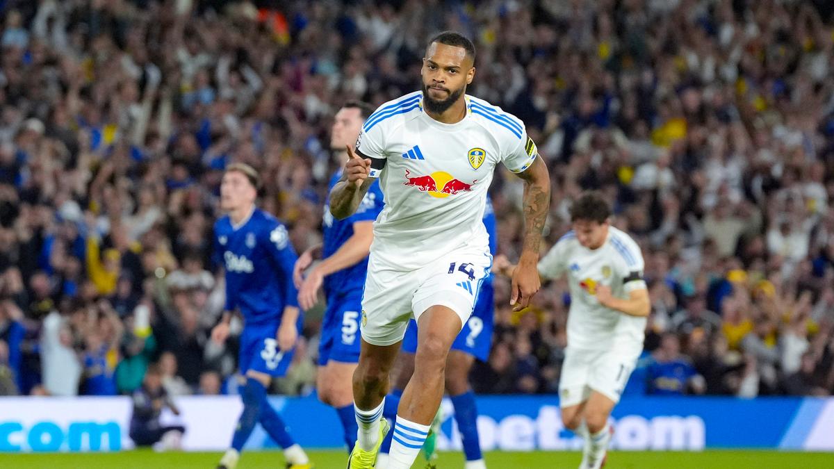 Leeds makes winning start to Premier League return as Nmecha’s penalty upsets Everton Leeds makes winning start to Premier League return as Nmecha’s penalty upsets Everton