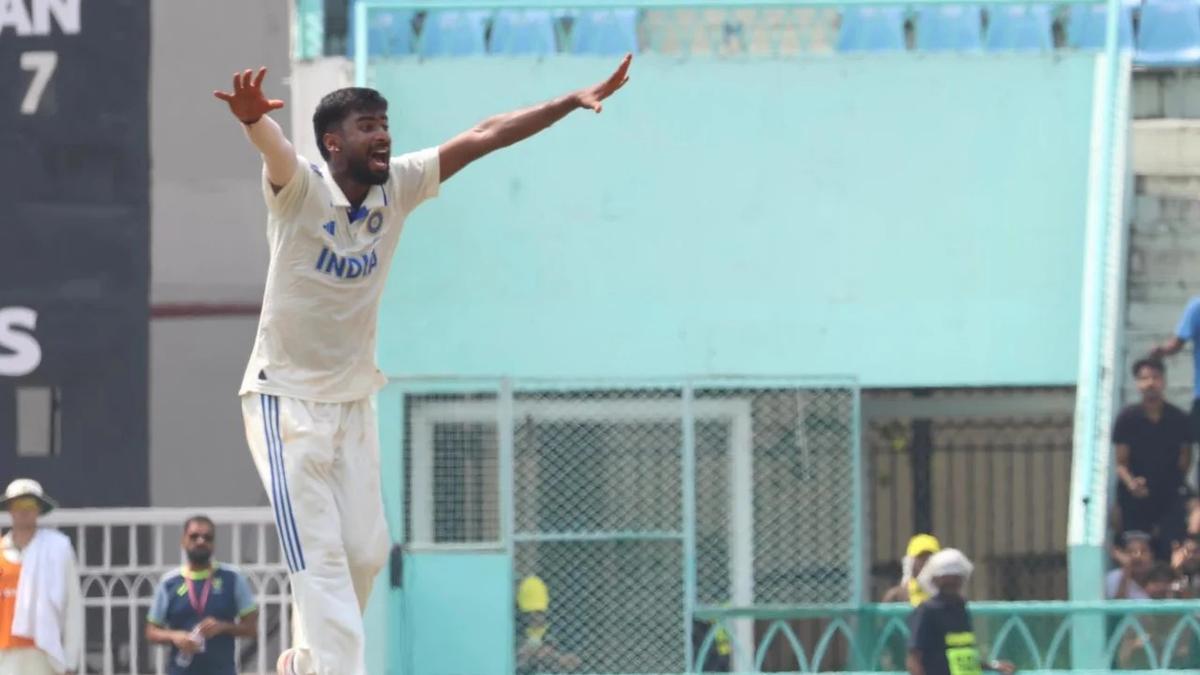 India-A vs Australia-A | Manav Suthar runs through the Australia-A middle-order