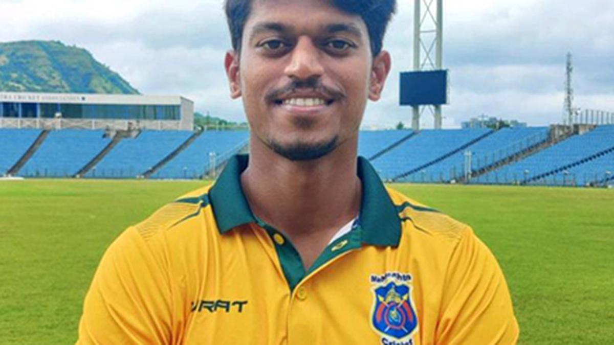 Work smart and focus on consistency: Dhoni to Ramakrishna Ghosh Work smart and focus on consistency: Dhoni to Ramakrishna Ghosh