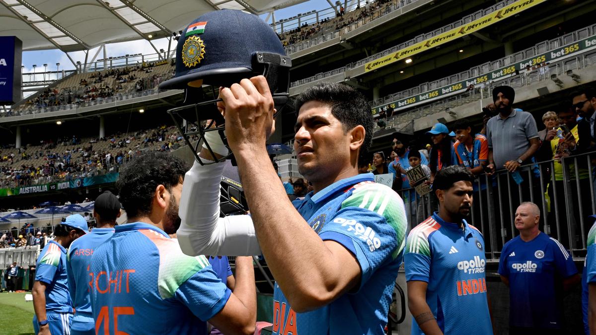 Australia elect to bowl against India in the first ODI at Perth