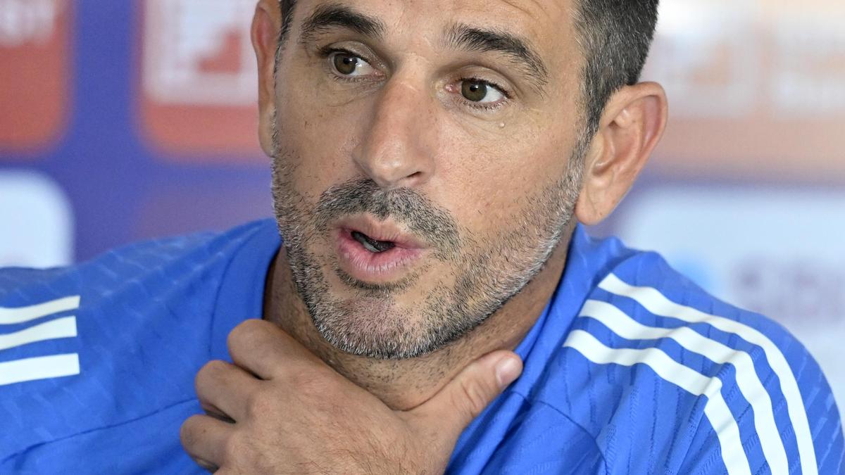 IND vs SA first Test | Assistant coach ten Doeschate hints at India playing Jurel and Pant in the XI IND vs SA first Test | Assistant coach ten Doeschate hints at India playing Jurel and Pant in the XI