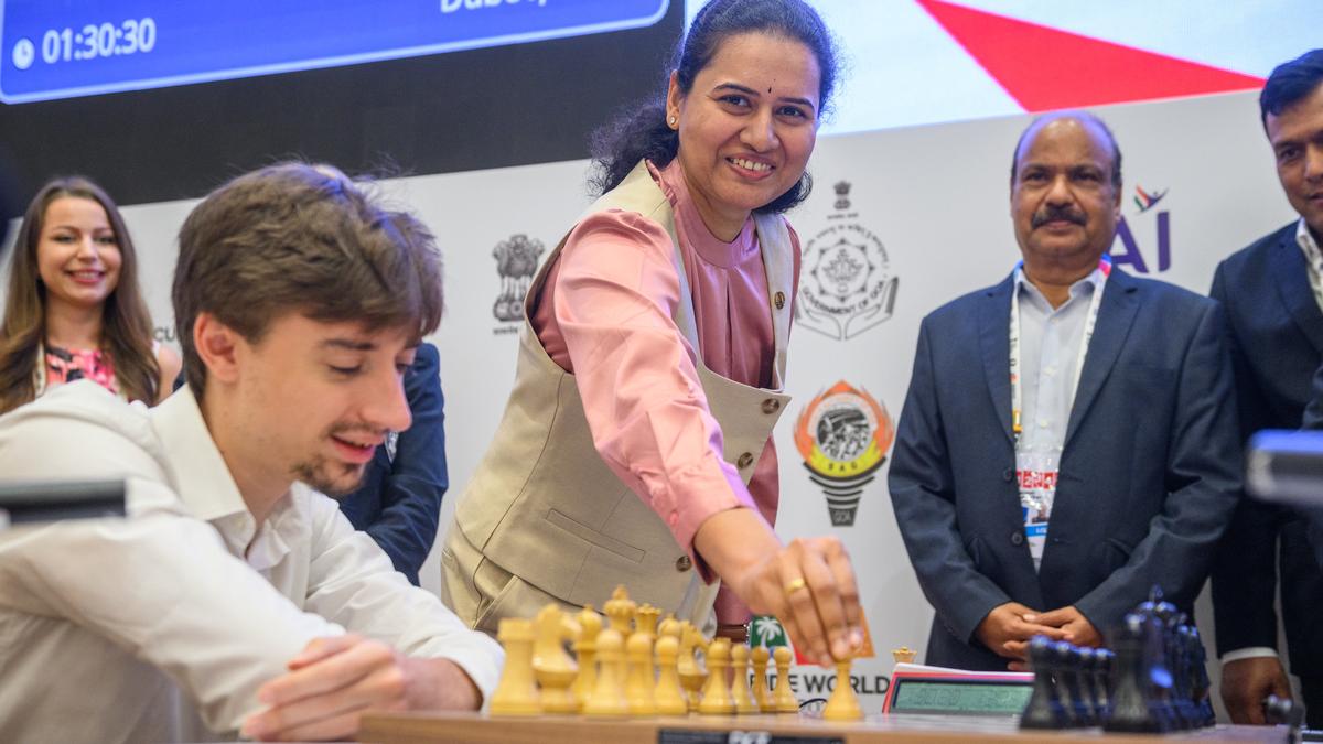 Chess World Cup | Humpy bats for women’s chess to take inspiration from women’s cricket Chess World Cup | Humpy bats for women’s chess to take inspiration from women’s cricket