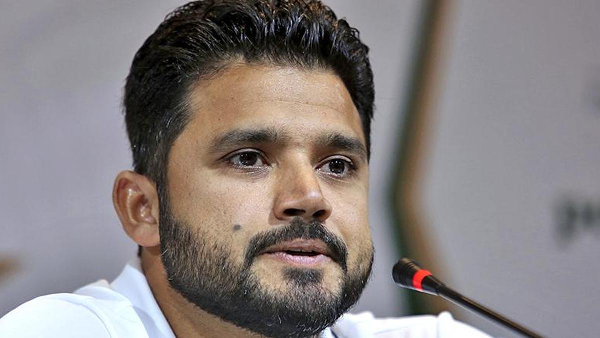 Azhar Ali resigns from Pakistan selection panel; also quits head of youth development post Azhar Ali resigns from Pakistan selection panel; also quits head of youth development post